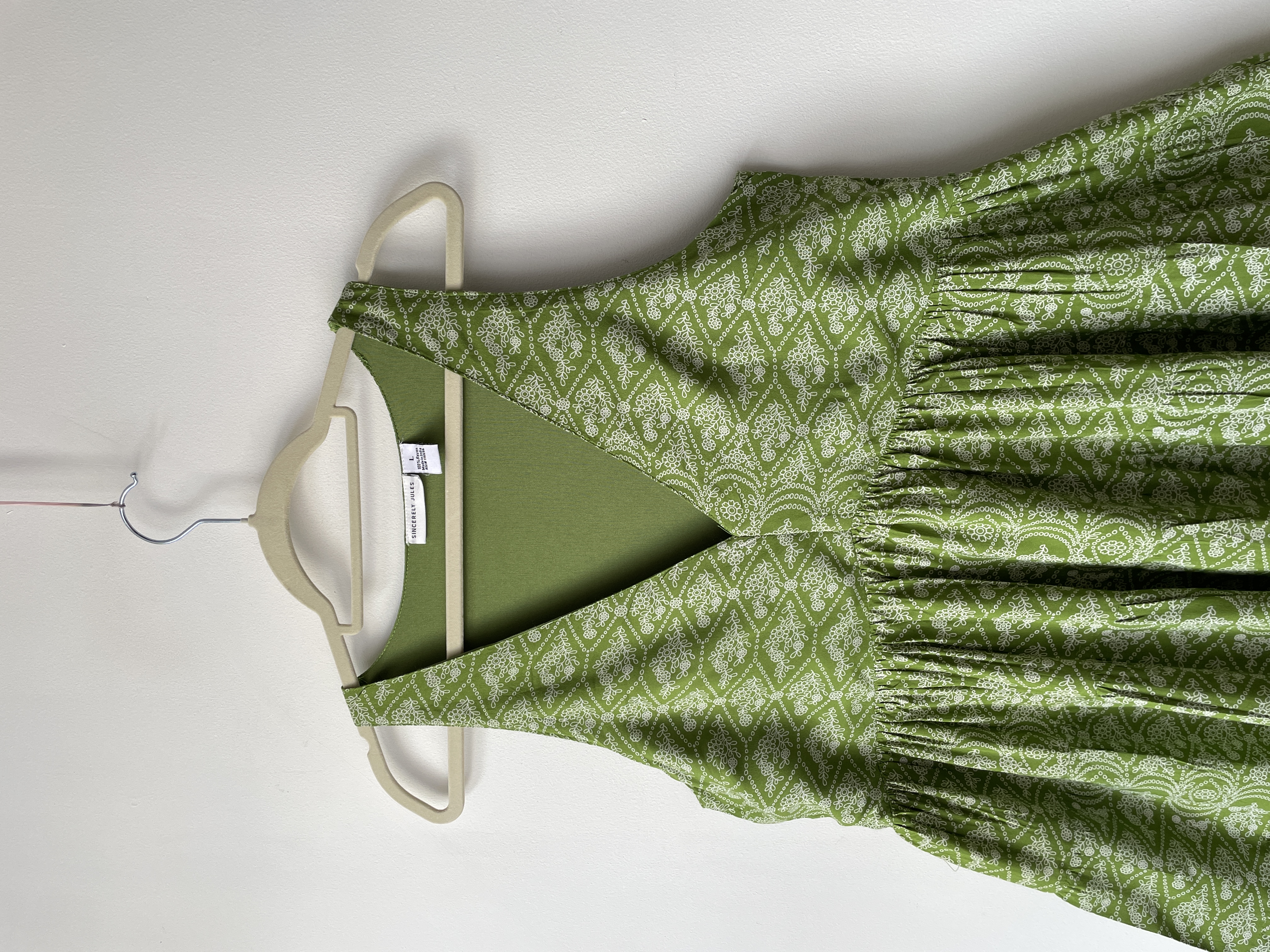 Vestido verde. Talla: L 4