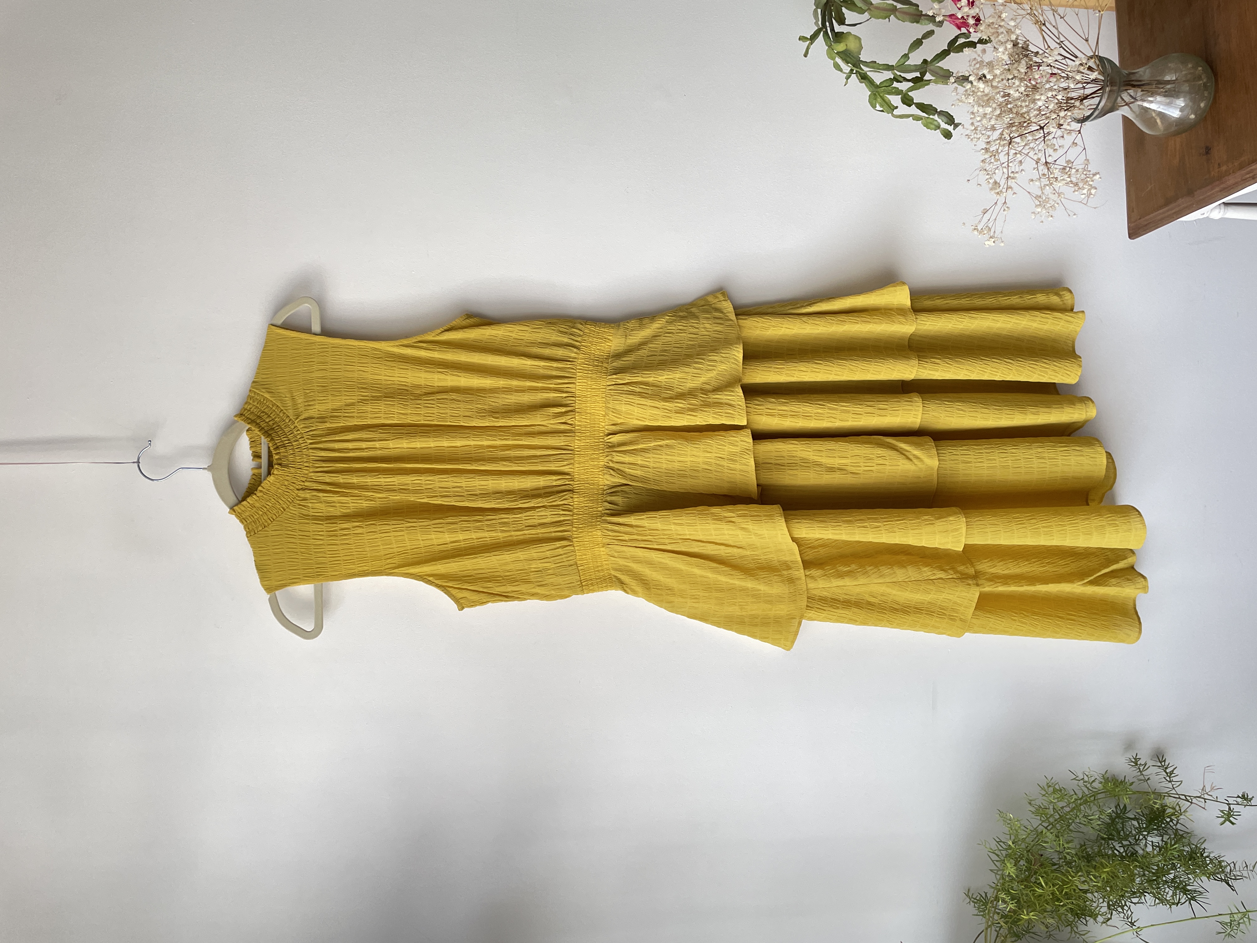 Vestido ocre. Talla: L 1
