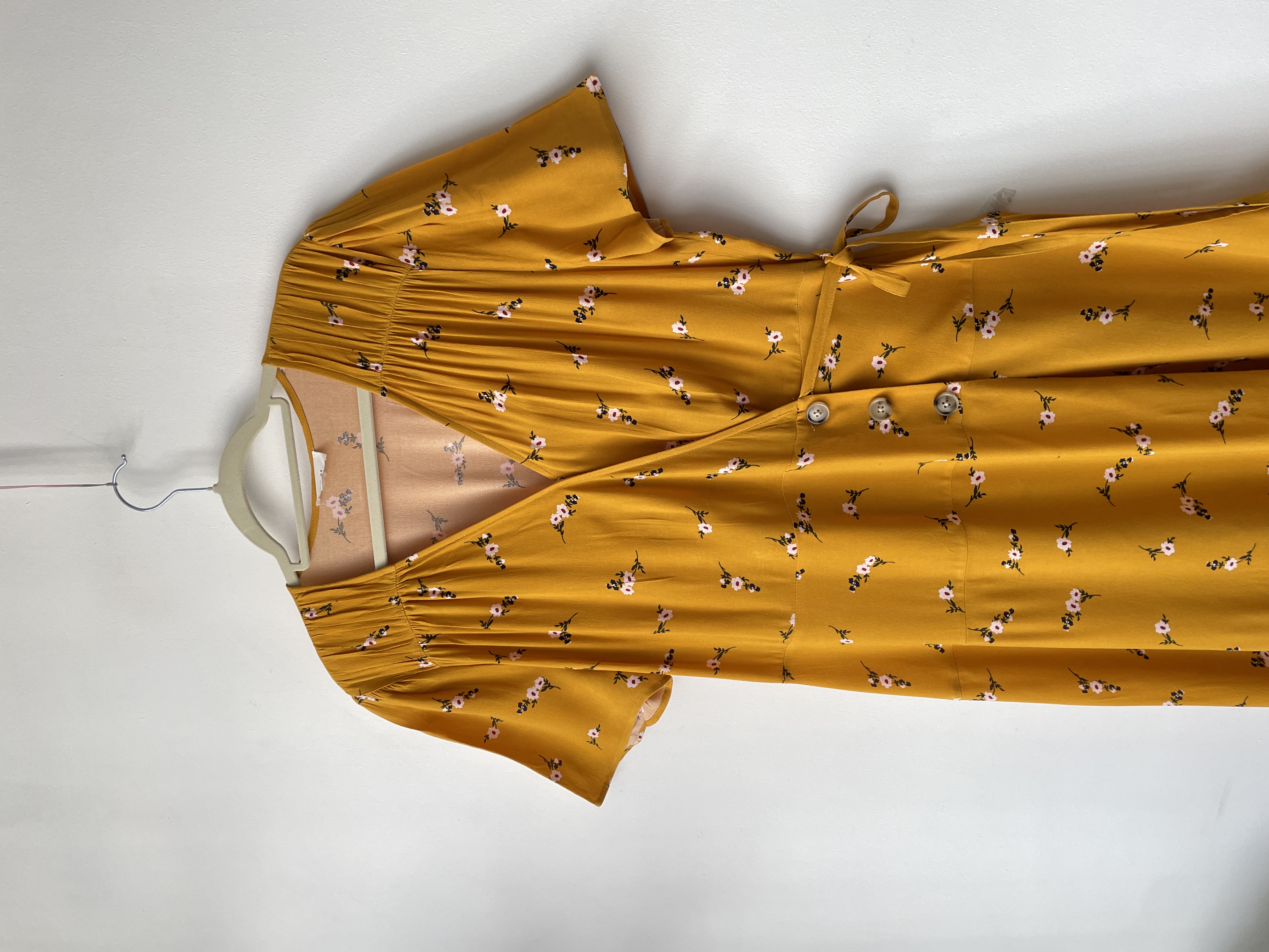 Vestido floral ocre. Talla: L 3