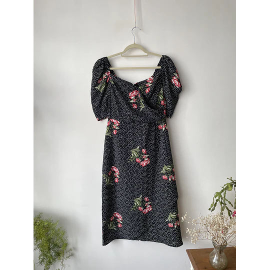 Vestido dot floral. Talla: L chico (M/L)