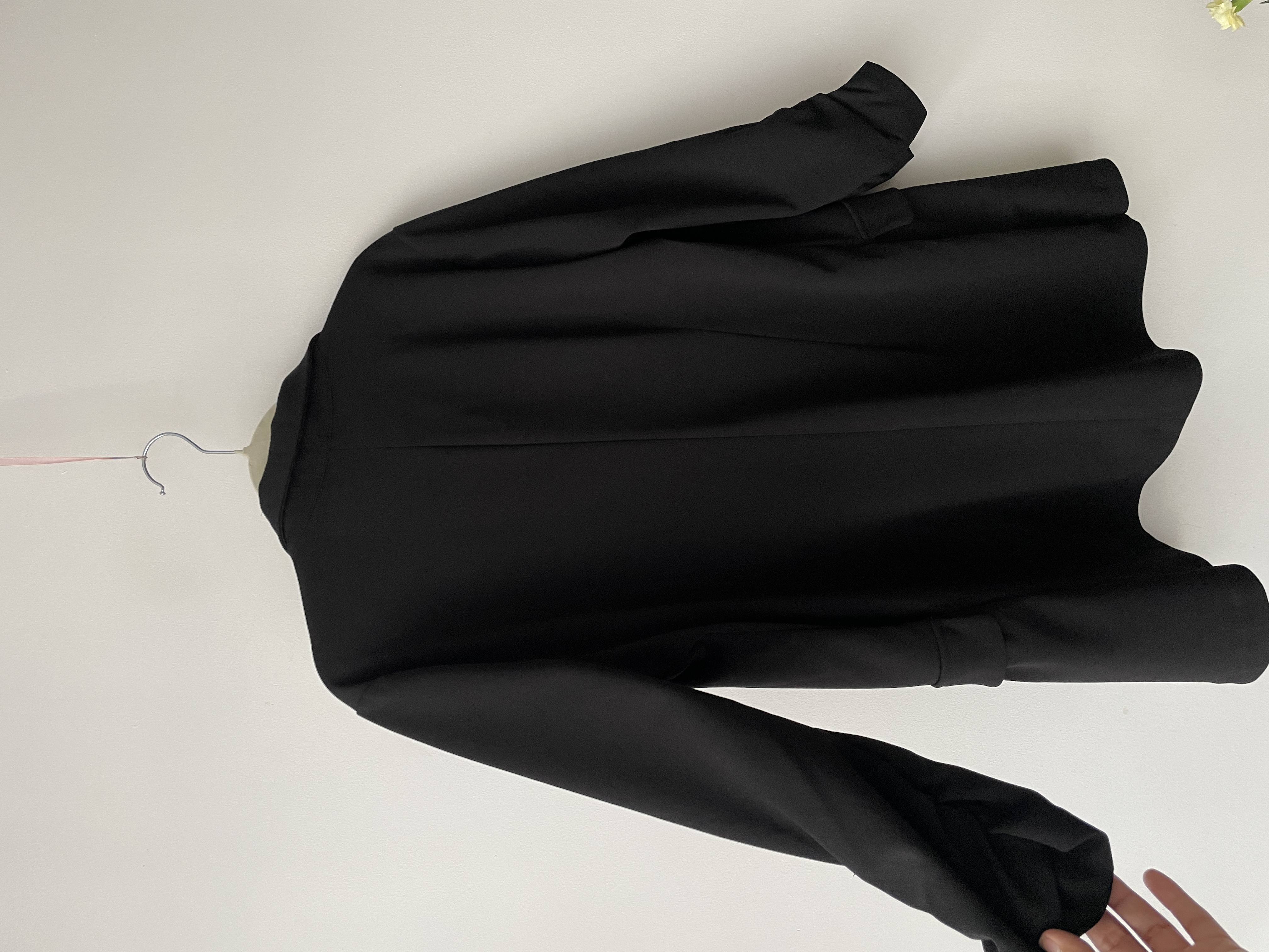 Blazer negro (detalle) Talla: XL 4