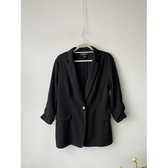 Blazer negro (detalle) Talla: XL