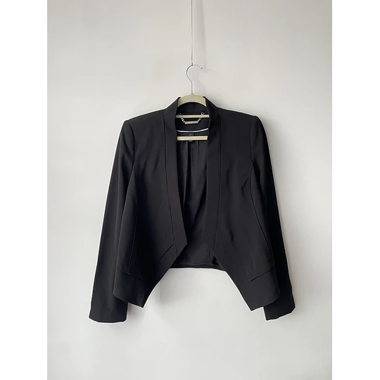 Blazer asimétrico. Talla: 6 (38)