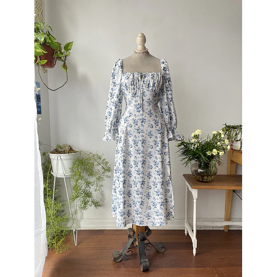 Vestido flores. Talla: L 