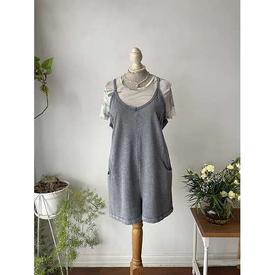 Enterito gris. Talla: L