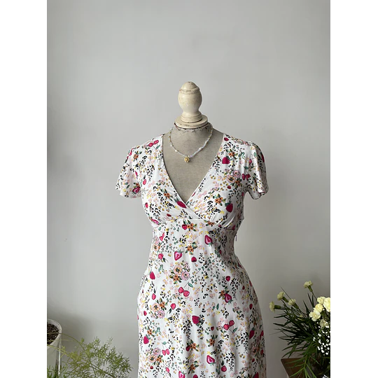 Vestido frutillas. Talla: XS