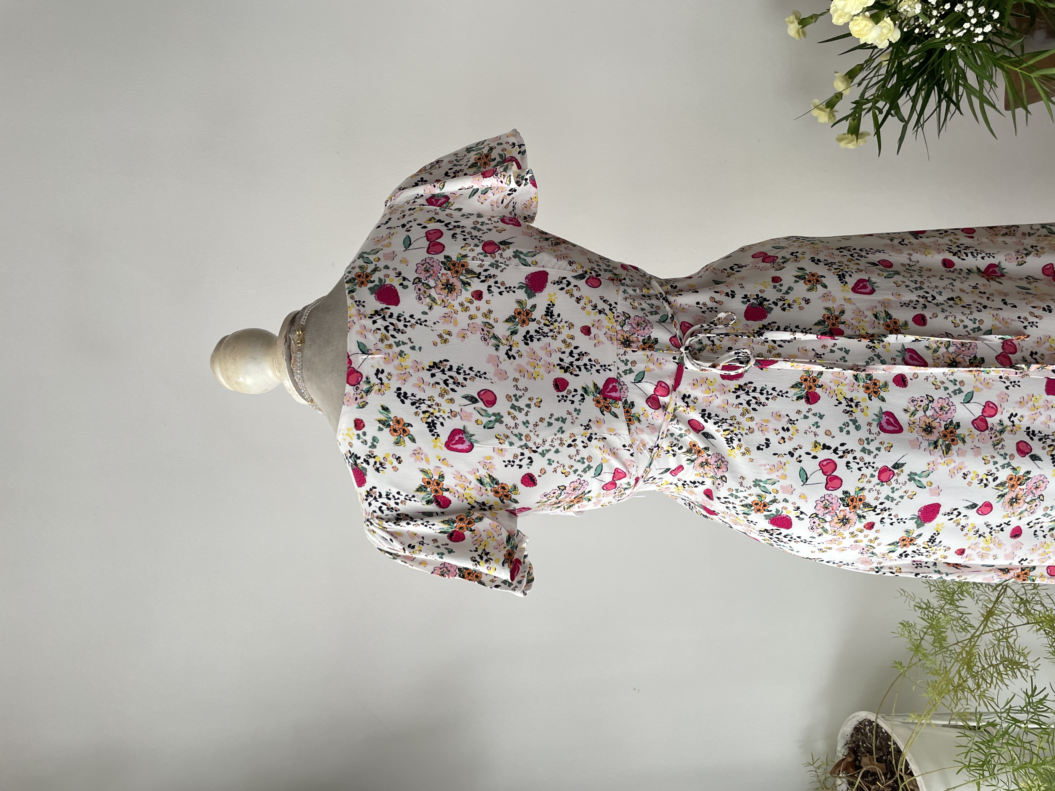 Vestido frutillas. Talla: XS 3