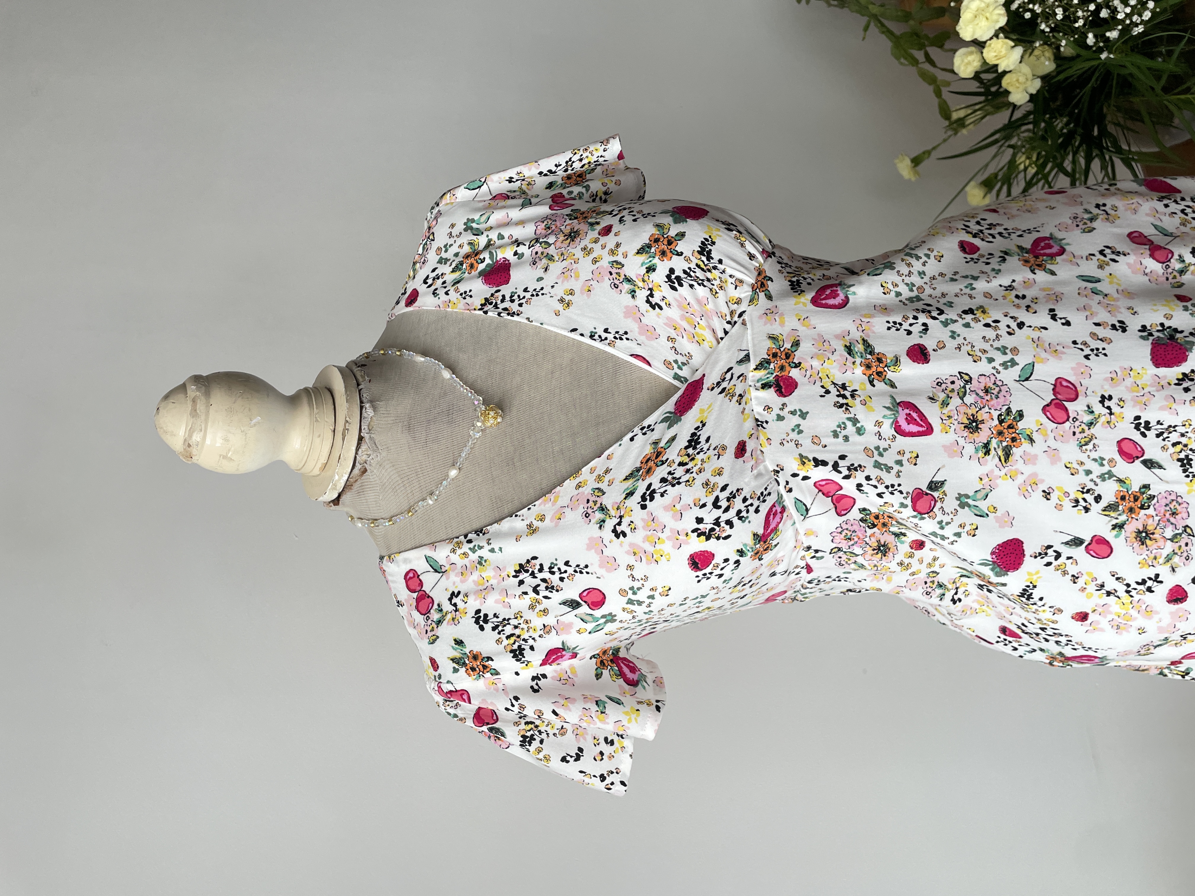 Vestido frutillas. Talla: XS 4