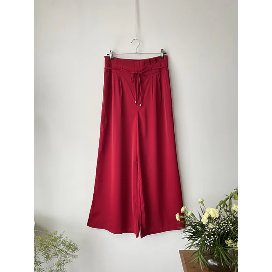 Palazzo rojo. Talla: M