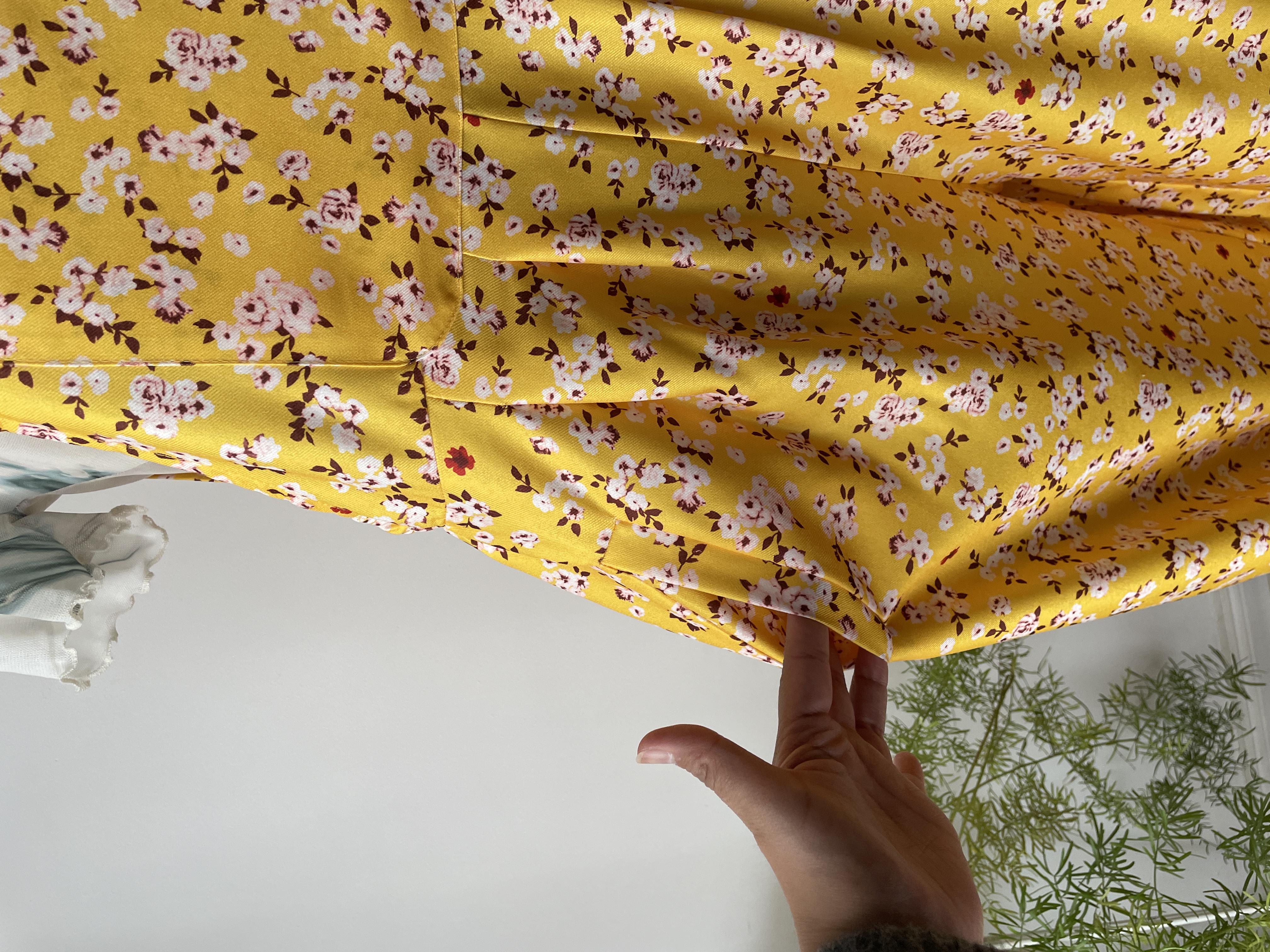 Jardinera amarilla. Talla: M holgada 4