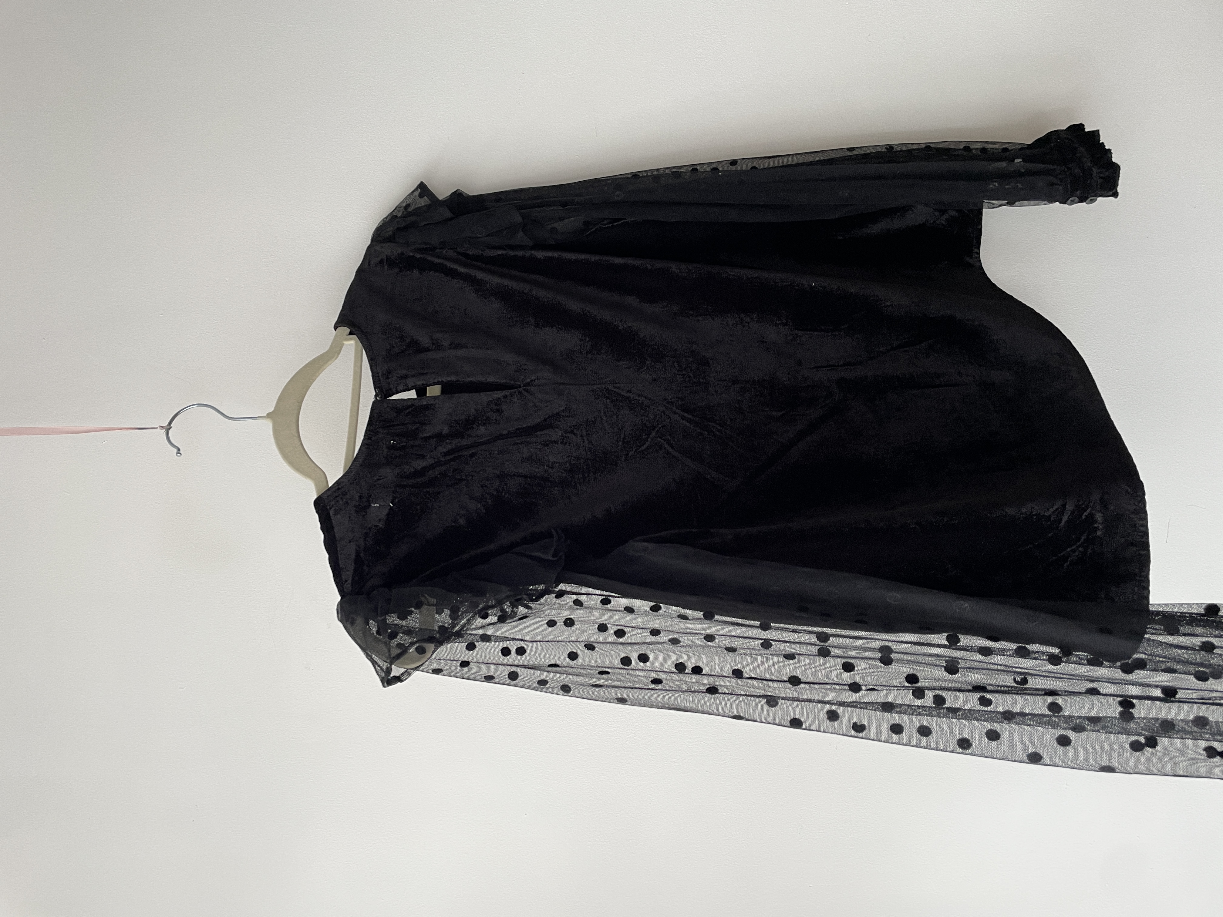 Blusa velvet. Talla: 10 (S/M)  5