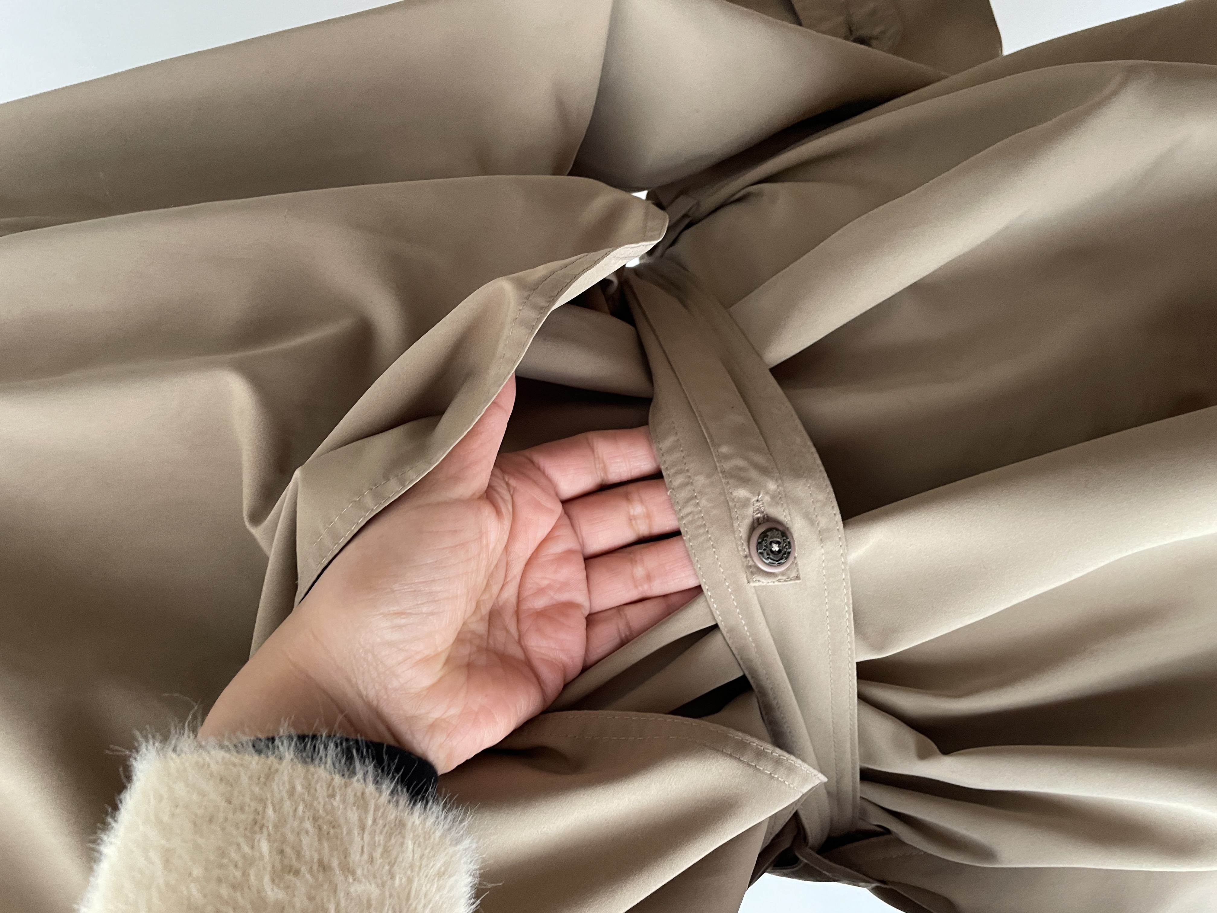 Trench camel. Talla: 36 (L/XL)  2