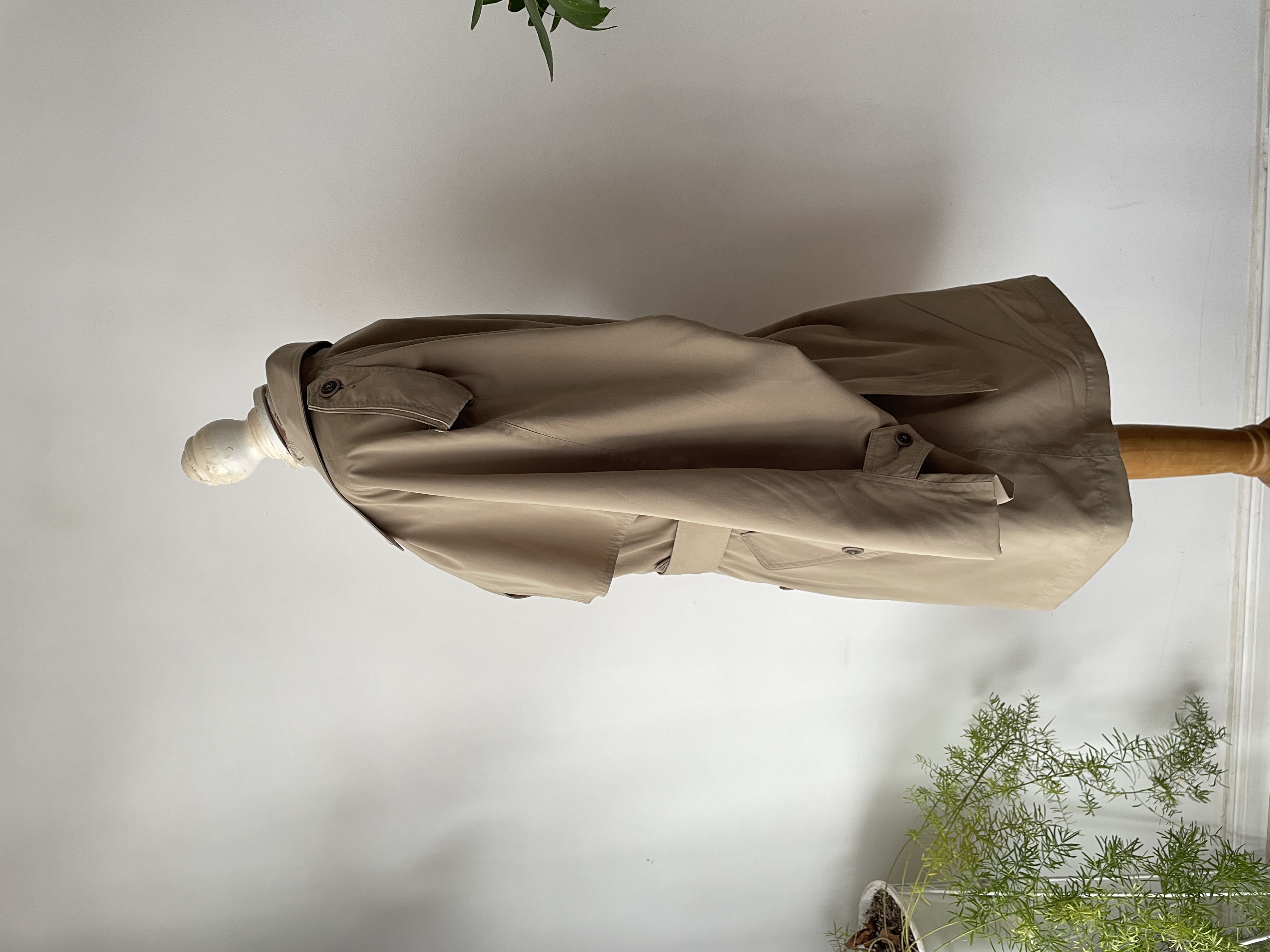 Trench camel. Talla: 36 (L/XL)  4