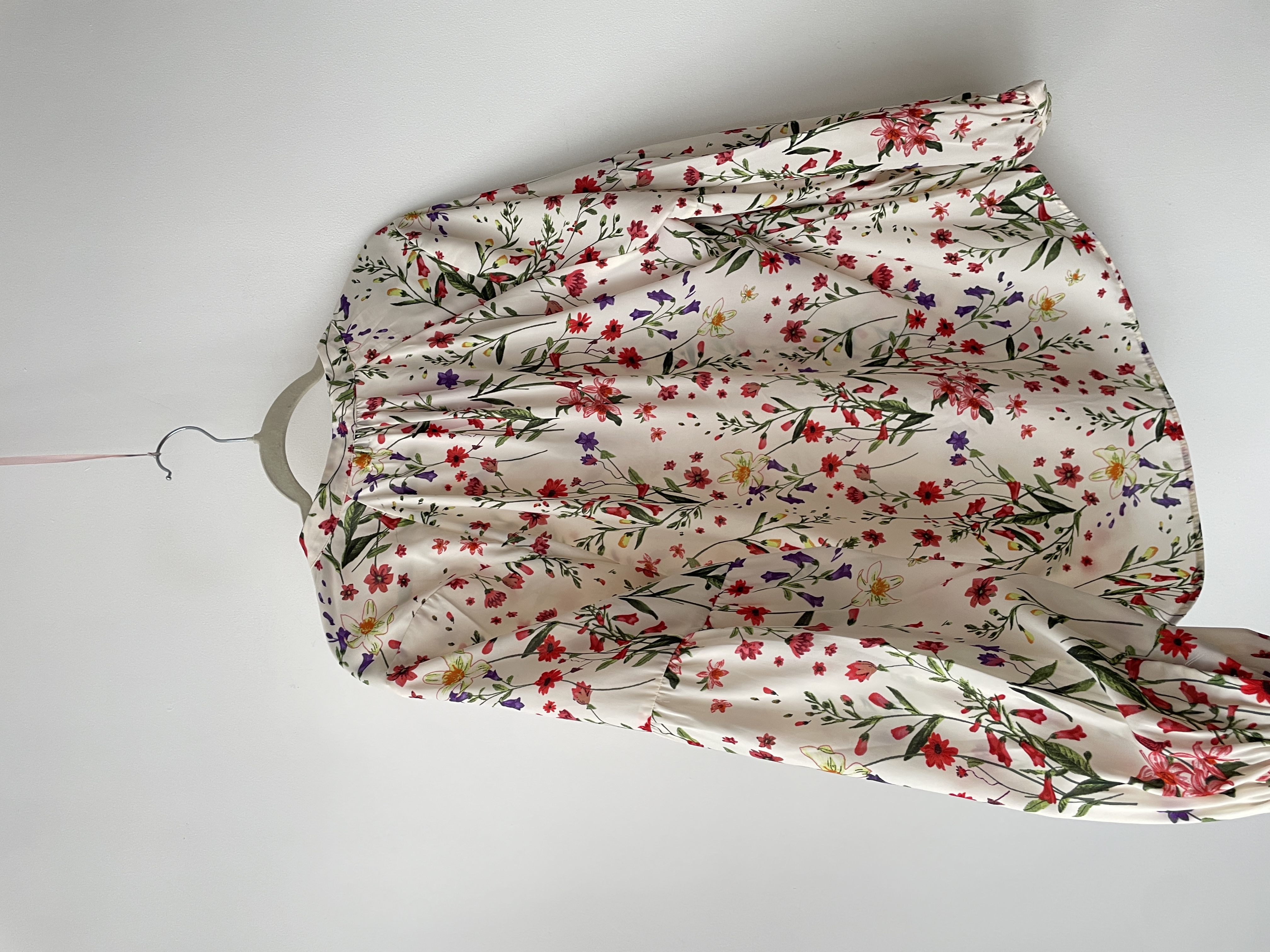 Blusa flora. Talla: L 5