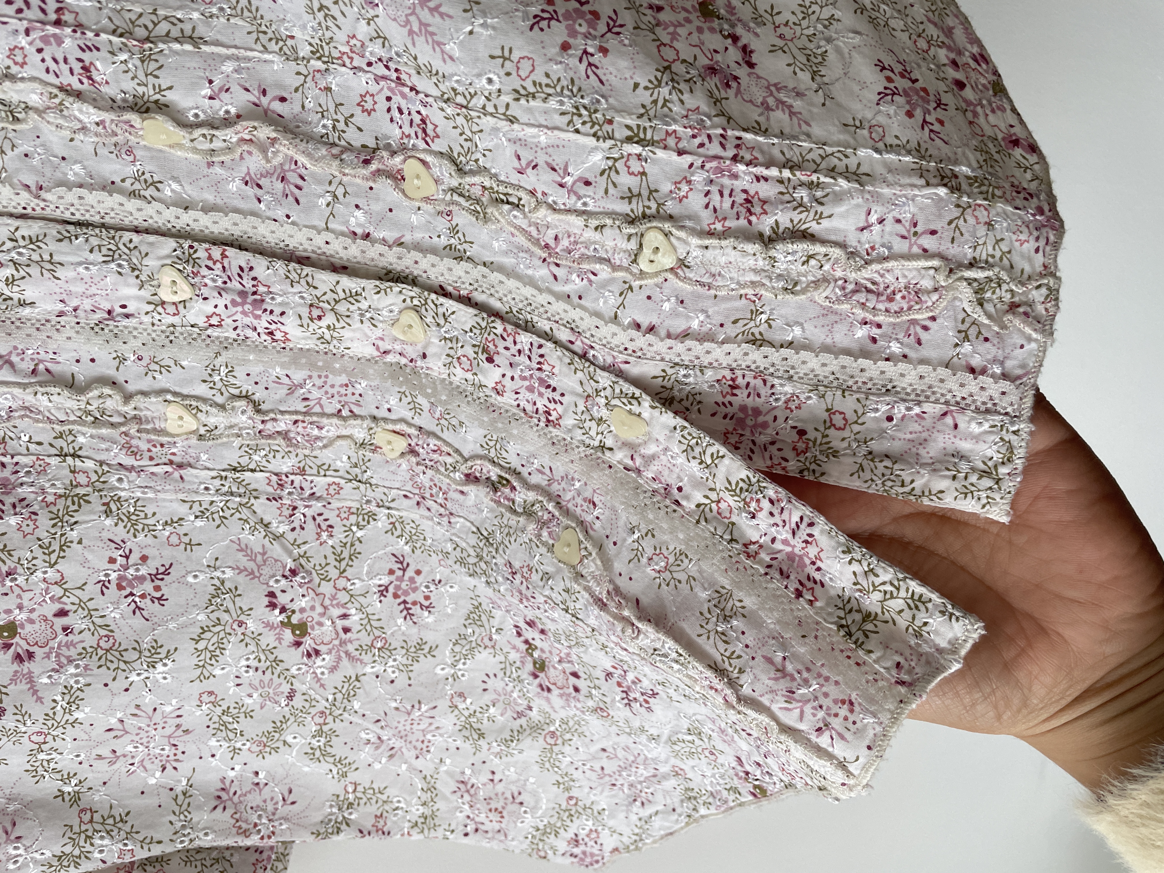 Blusa floral. Talla: S 2