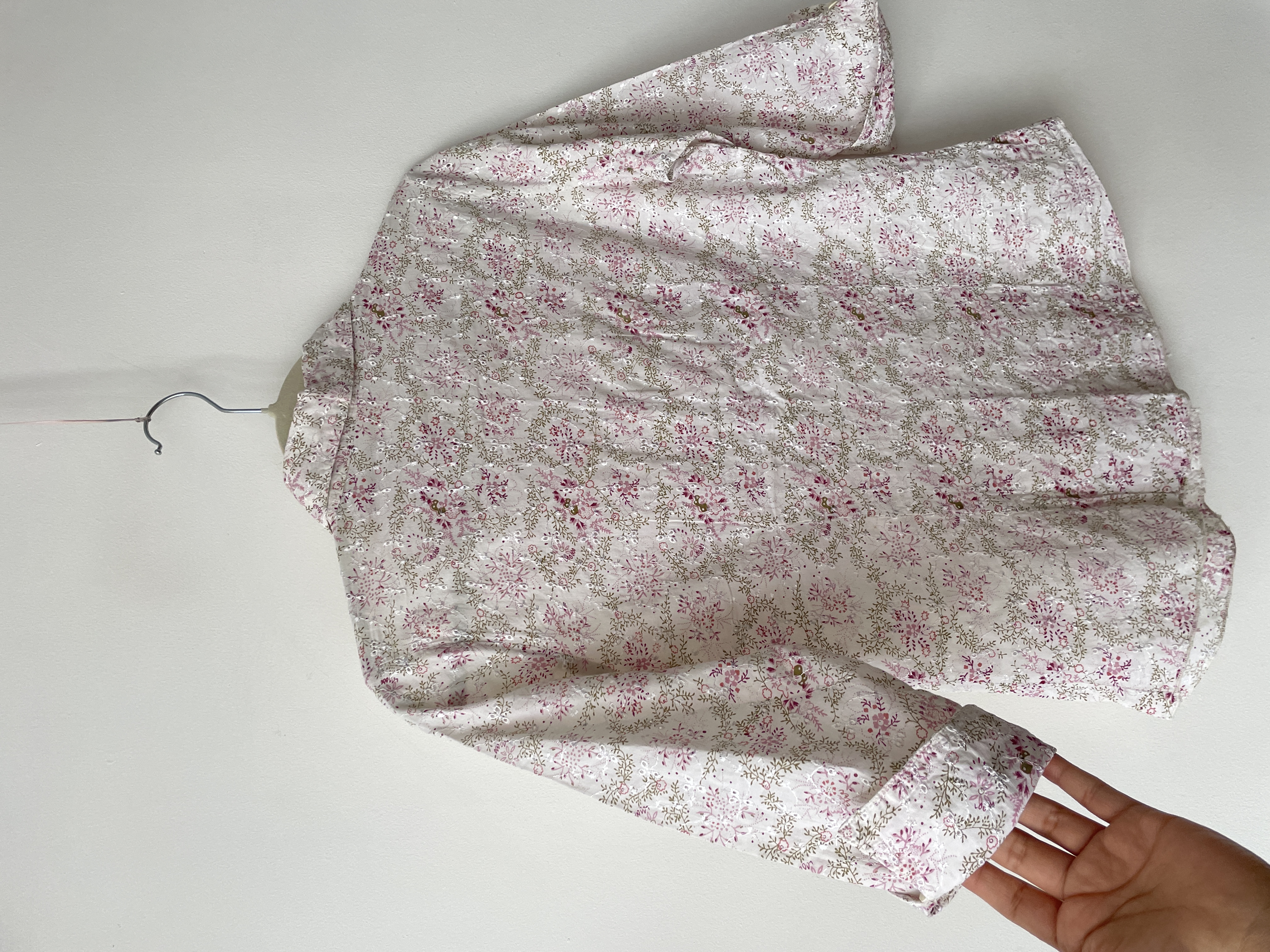 Blusa floral. Talla: S 4
