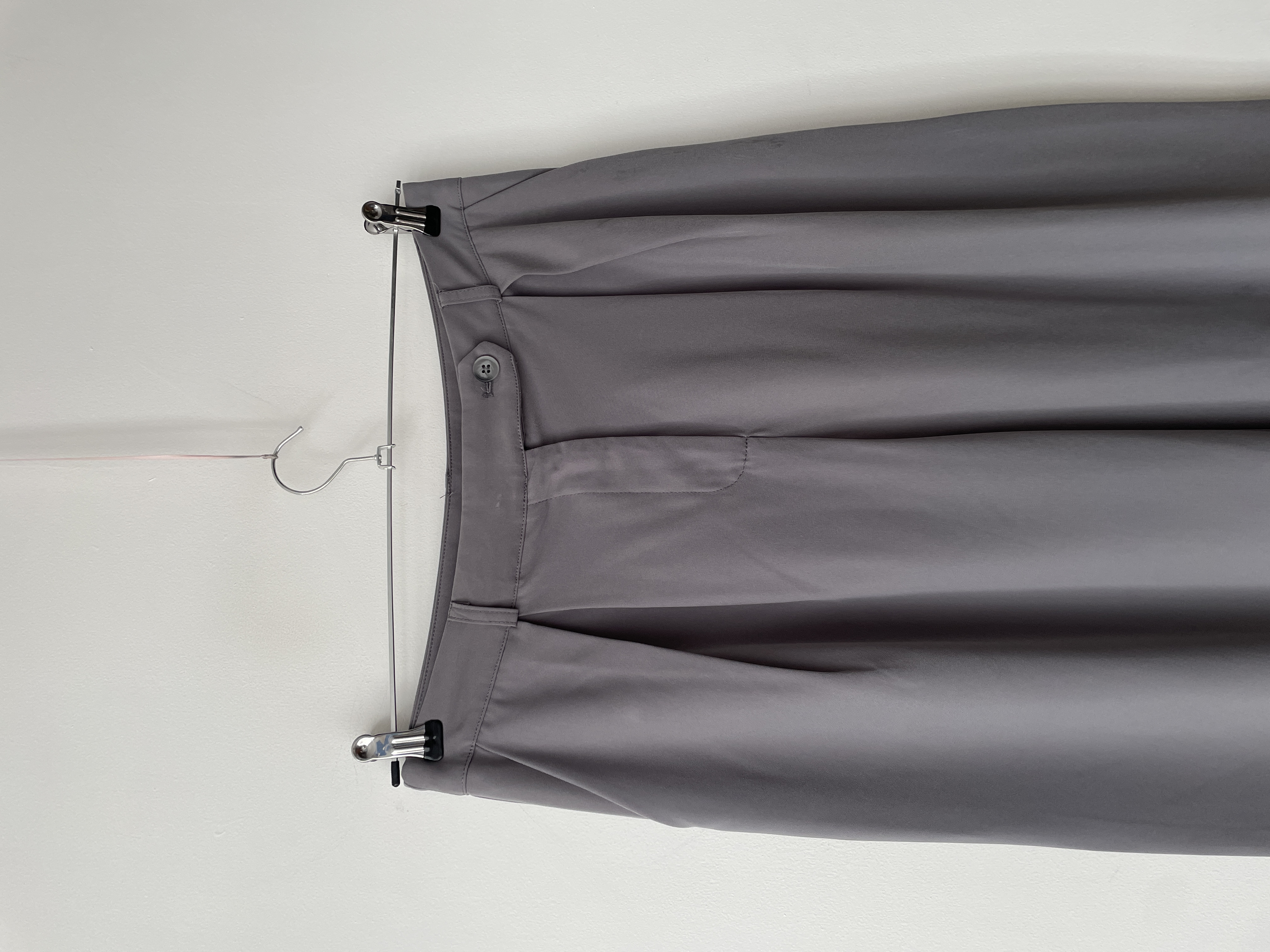 Pants gris. Talla: L chico (M) 4