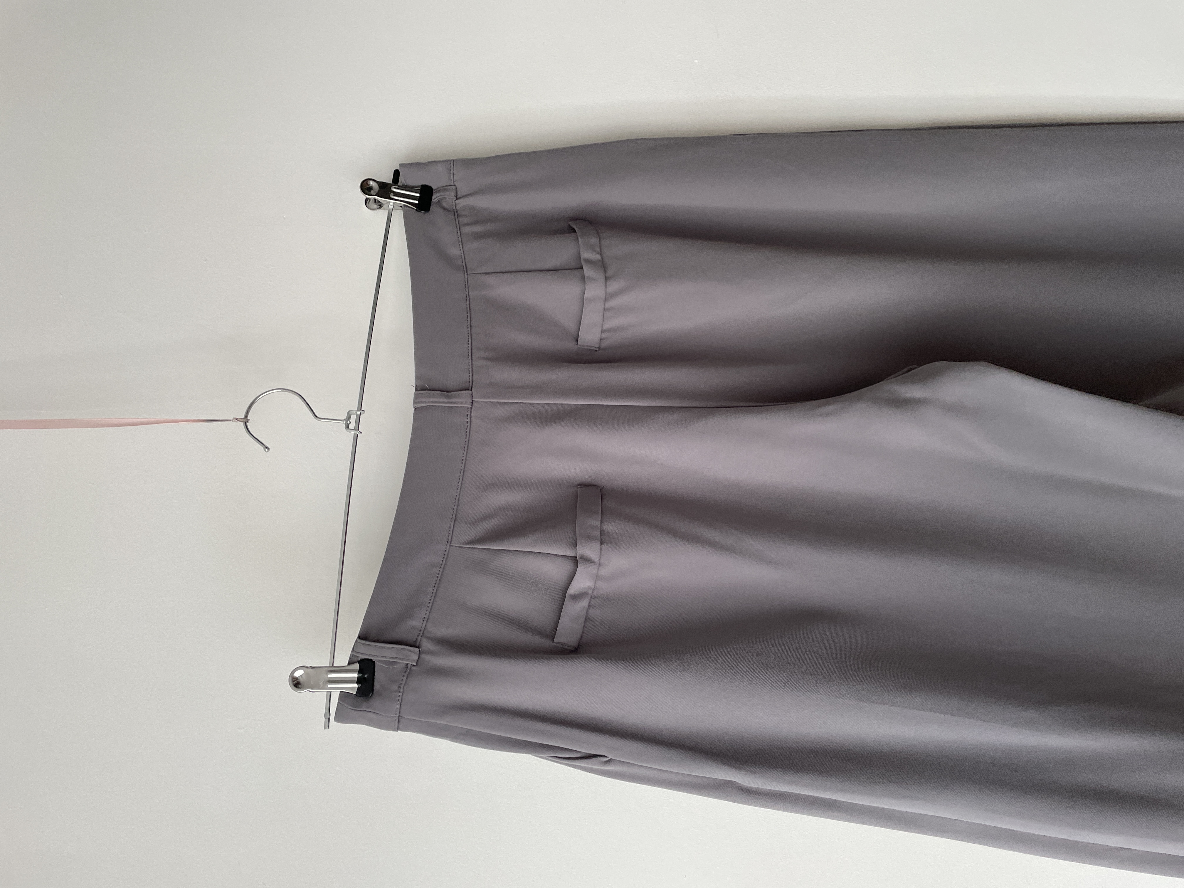 Pants gris. Talla: L chico (M) 5
