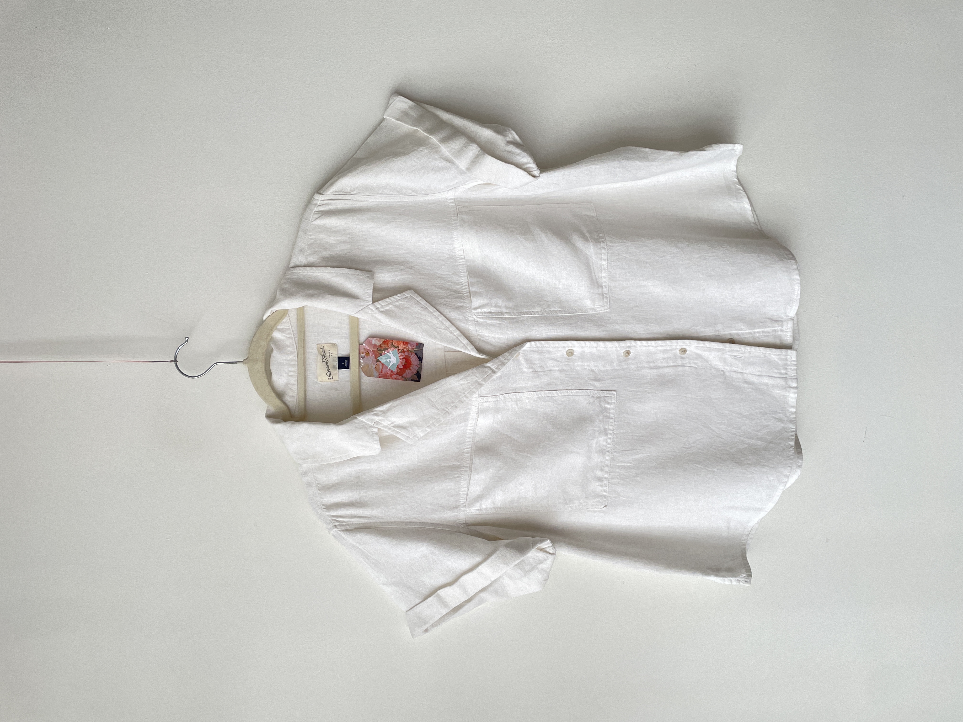 Blusa blanca. Talla: L  1