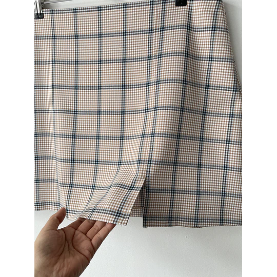 Falda tartán camel. Talla: L