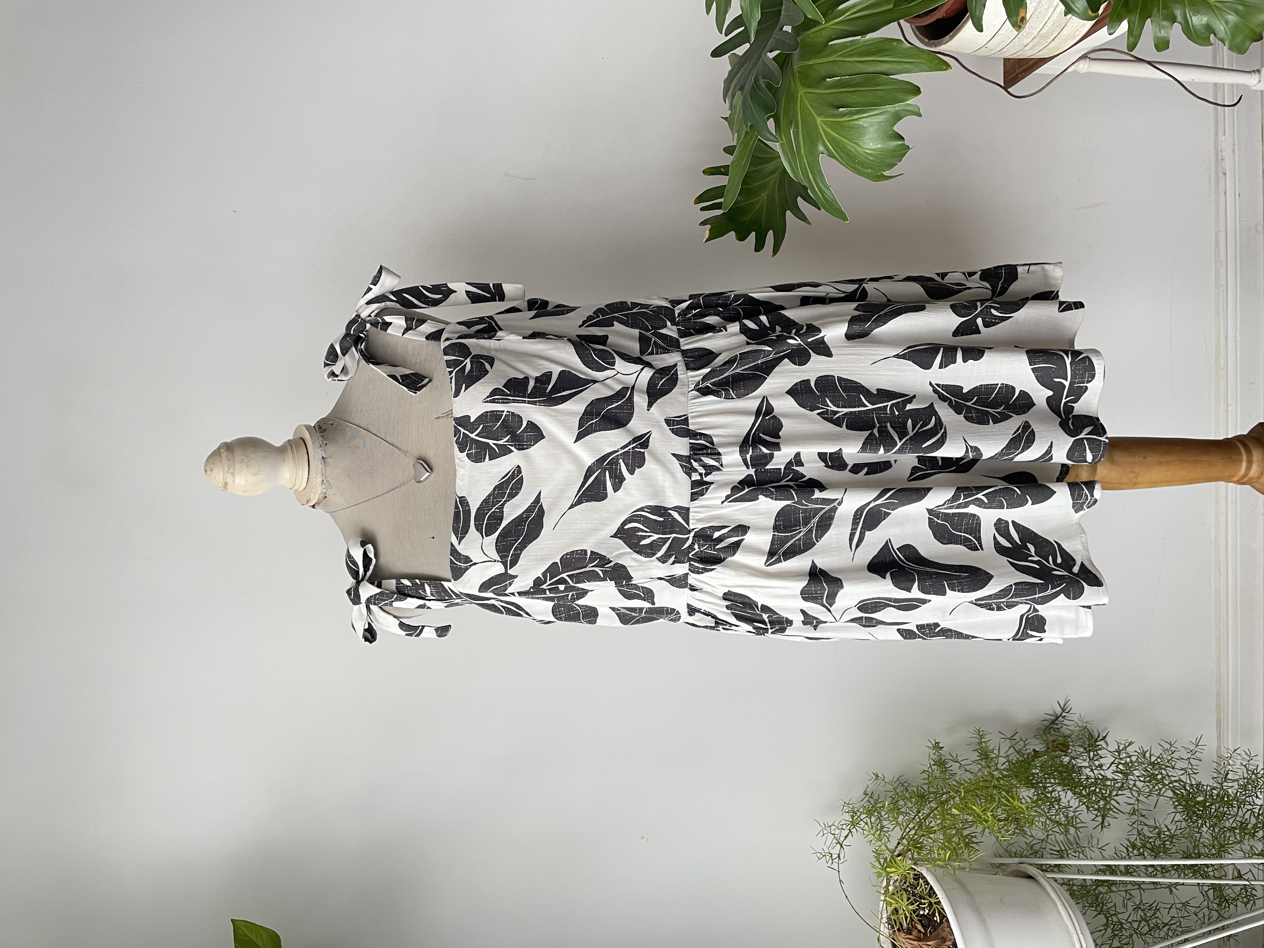 Enterito hojas. Talla: 1 (XL/2xl)  1