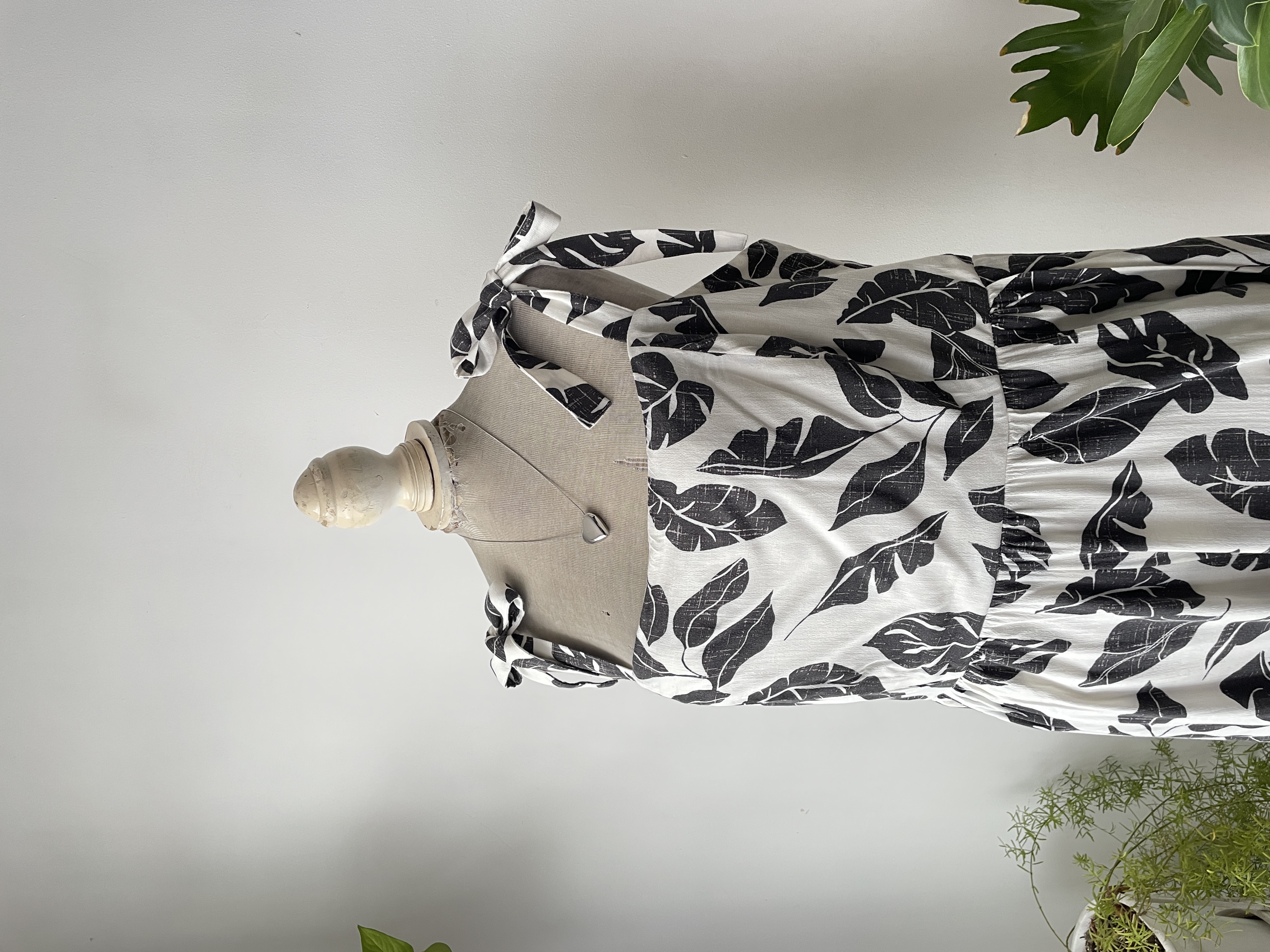 Enterito hojas. Talla: 1 (XL/2xl)  2