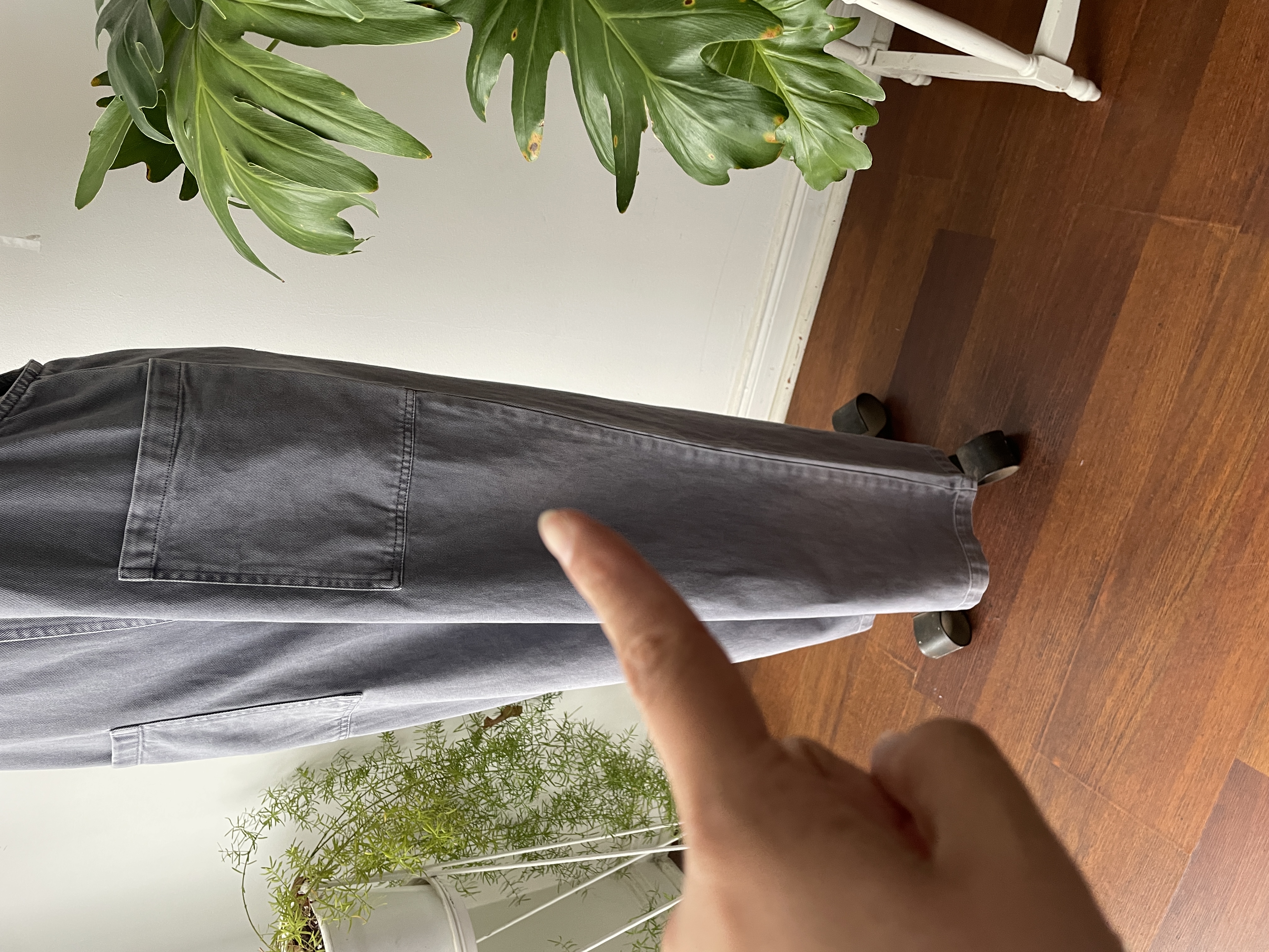 Jardinera gris. Talla: M 3