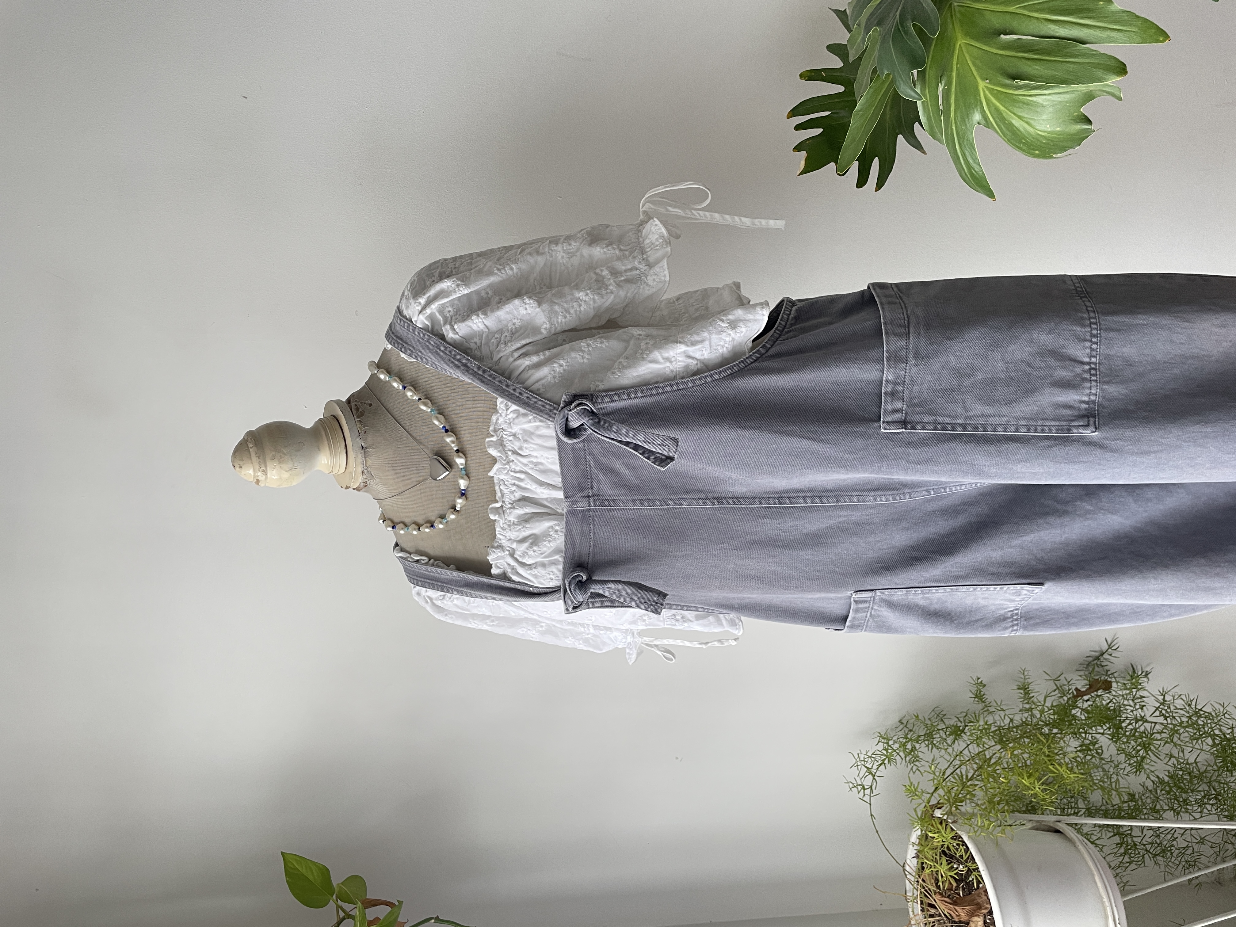 Jardinera gris. Talla: M 4