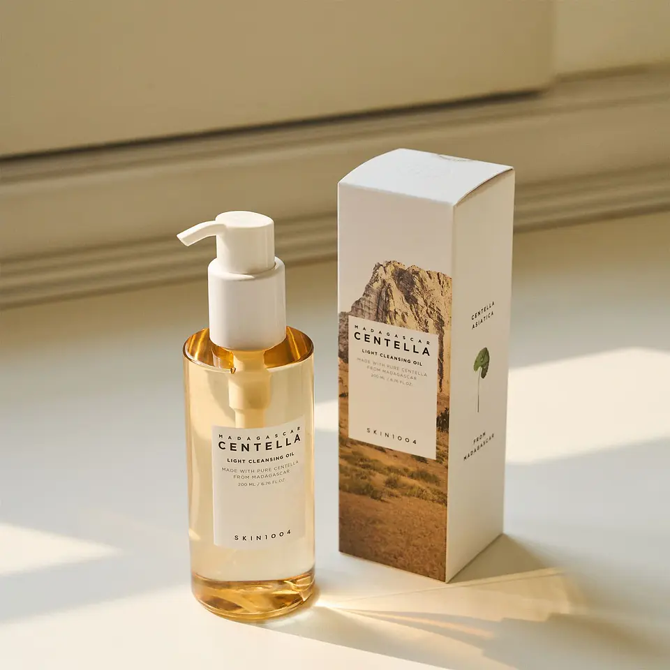 Madagascar Centella Light Cleansing Oil 200 ml 2