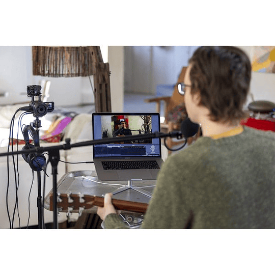 Zoom Q8n-4K Cámara De Video 4K Con Captura de Audio Profesional