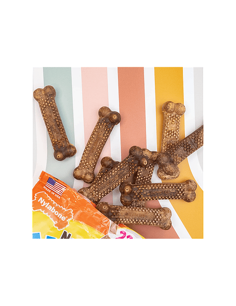  JUGUETE COMESTIBLE NUBZ SABOR POLLO 16 Un