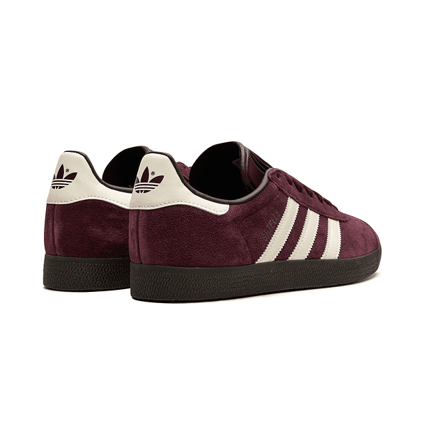 Gazelle Maroon 3