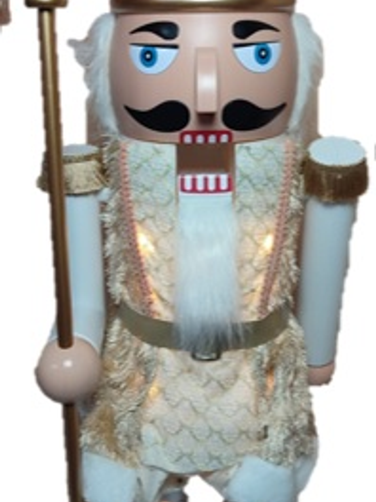 Cascanueces con esfera y comivimiento 70 CM 4