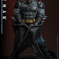 [Preventa Abierta] Absolute Batman CMS030 Batman 1/6th Scale Hot Toys Collectible Figure 1