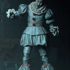 IT (2017) Ultimate Pennywise (Dancing Clown) Figure 8