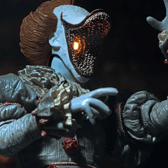 IT (2017) Ultimate Pennywise (Dancing Clown) Figure 19