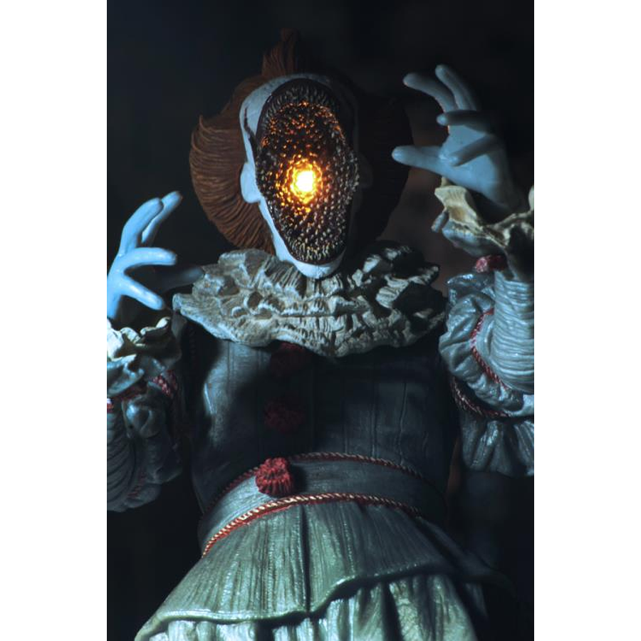 IT (2017) Ultimate Pennywise (Dancing Clown) Figure 20