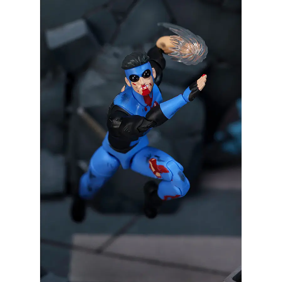 [Preventa Abierta] INVINCIBLE 1/12 SCALE ACTION FIGURE BATTLE DAMAGED DELUXE EXCLUSIVE  8