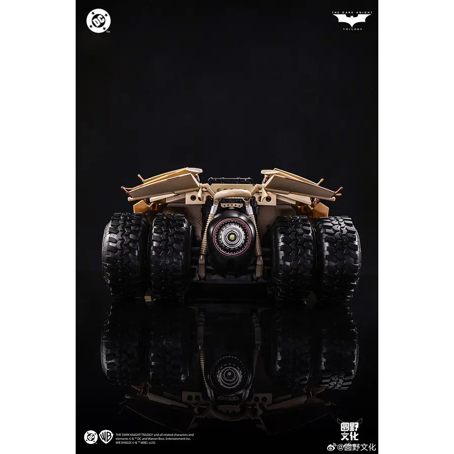 Modoking - Batman Batmobile Tumbler Camouflage 1/12 Scale Model Kit 9