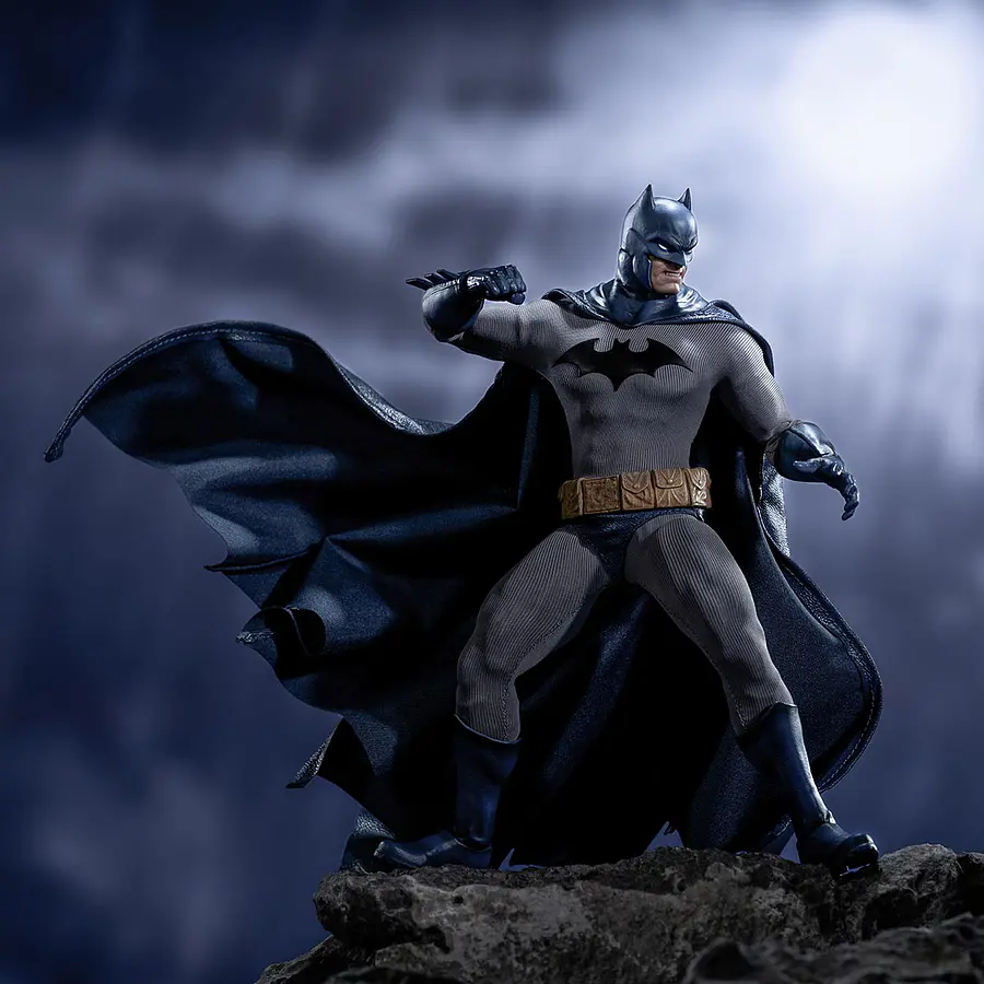 GONG Studio DC Batman Hush Collectible Action Figure 6