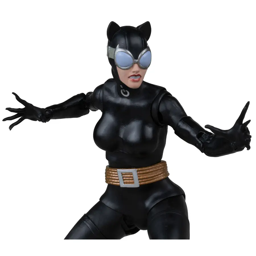 [Preventa Express] DC Multiverse Catwoman (Batman: Hush) 7in Action Figure Gold Label McFarlane Toys (Exclusive) 4