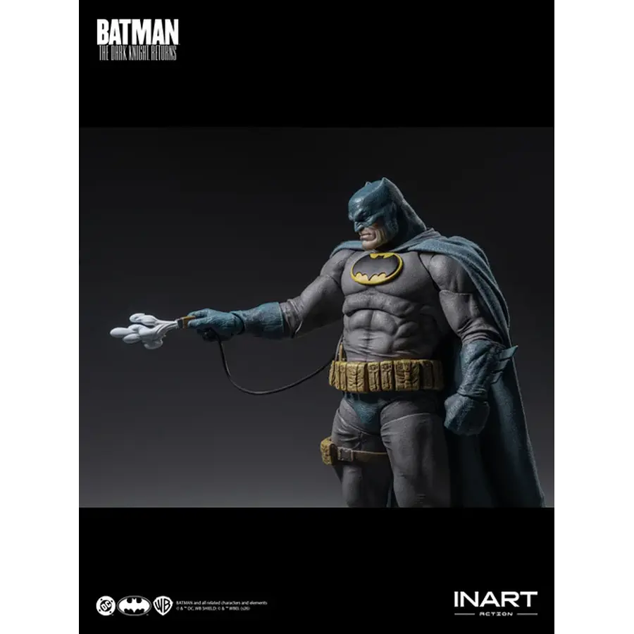 [Preventa Abierta] Batman: The Dark Knight Returns - Batman (Blue Suit) Action Figure 7