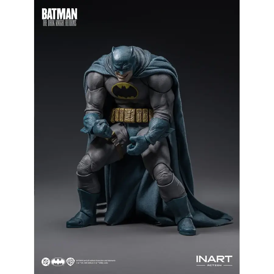 [Preventa Abierta] Batman: The Dark Knight Returns - Batman (Blue Suit) Action Figure 12