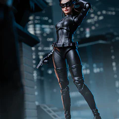 The Dark Knight Rises - Catwoman 1/12 Scale Figure CATMAY2026 27