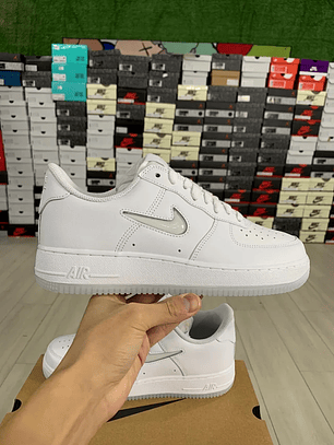 AF1 