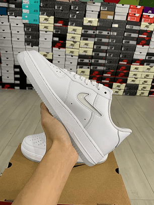 AF1 
