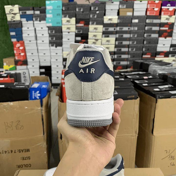 AF1   4