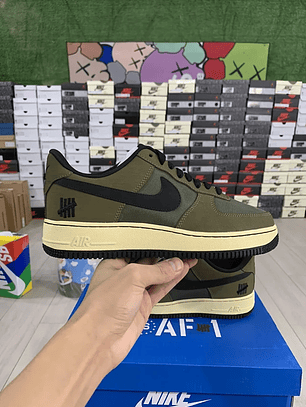 AF1 
