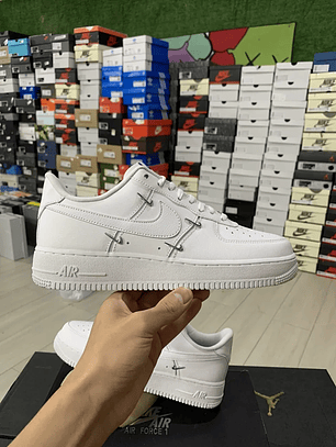 AF1  