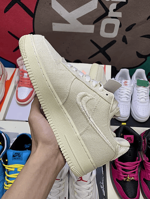 AF1  